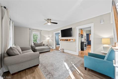814 Thomas Circle NE Massillon OH 44646
