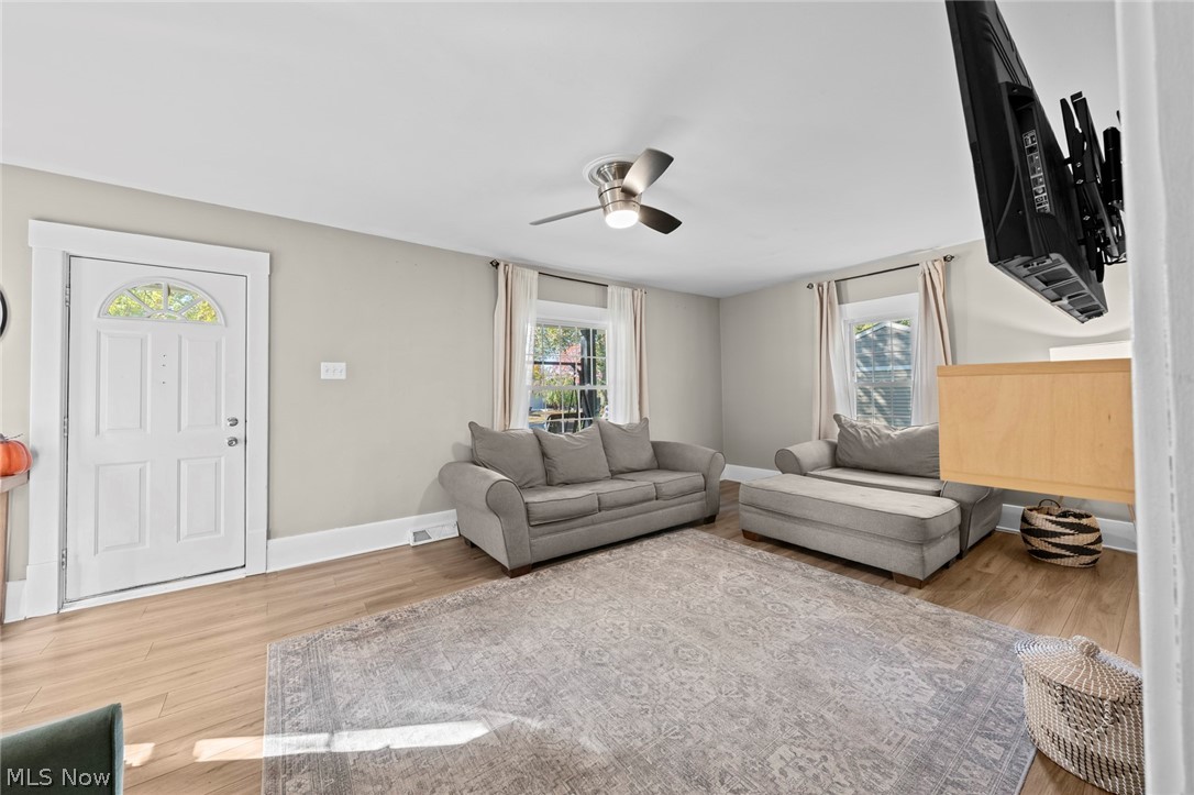 814 Thomas Circle NE Massillon OH 44646