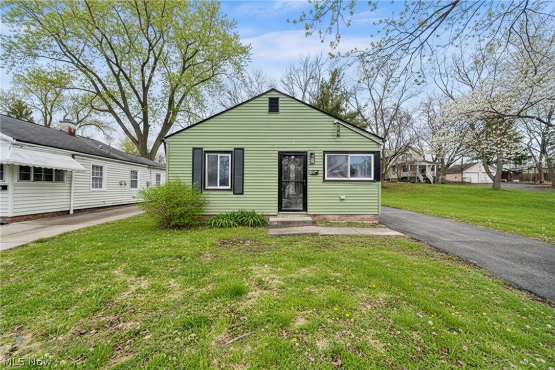 109 Forest Drive Bedford OH 44146