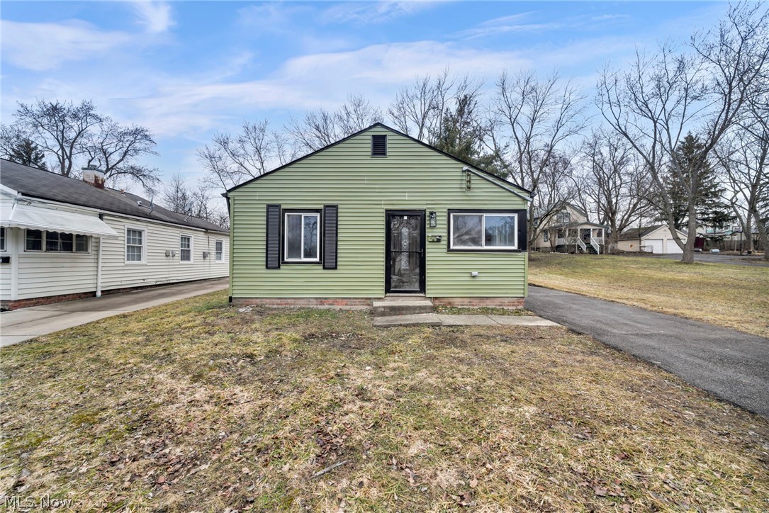 109 Forest Drive Bedford OH 44146