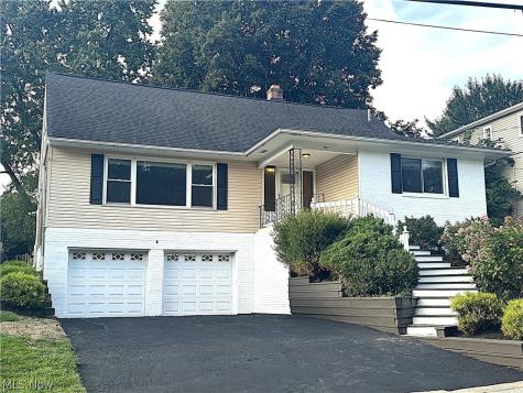 1598 Kingsley Avenue Akron OH 44313
