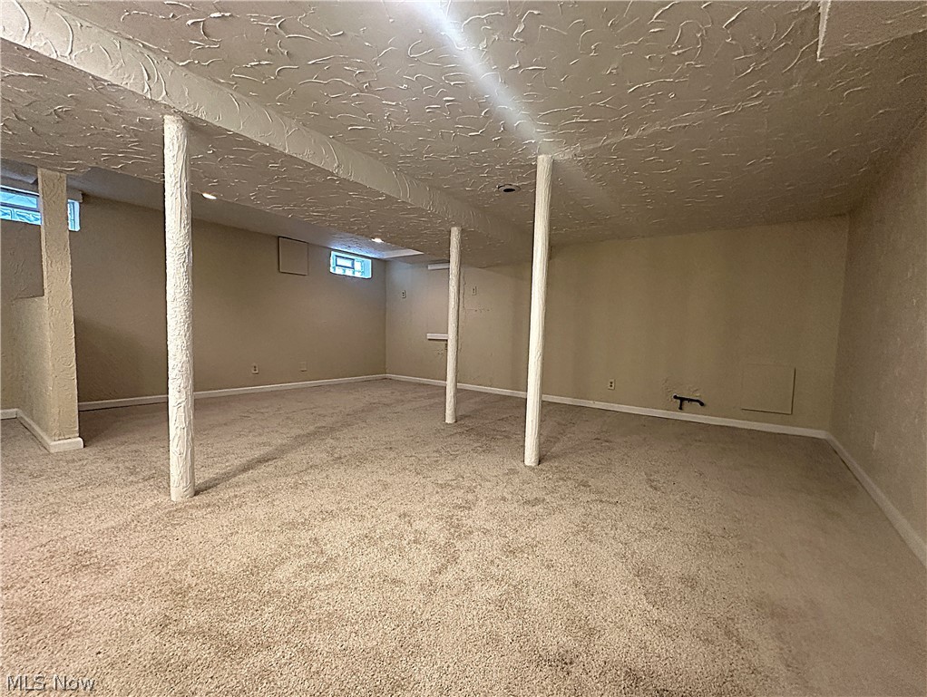 1598 Kingsley Avenue Akron OH 44313