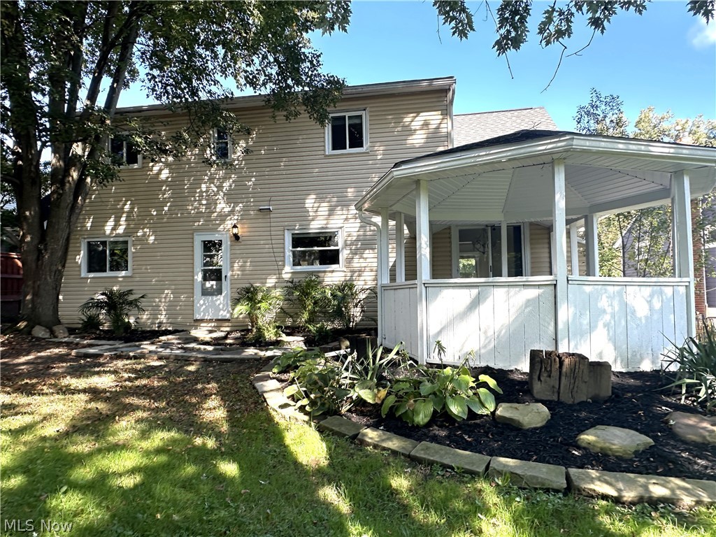 1598 Kingsley Avenue Akron OH 44313