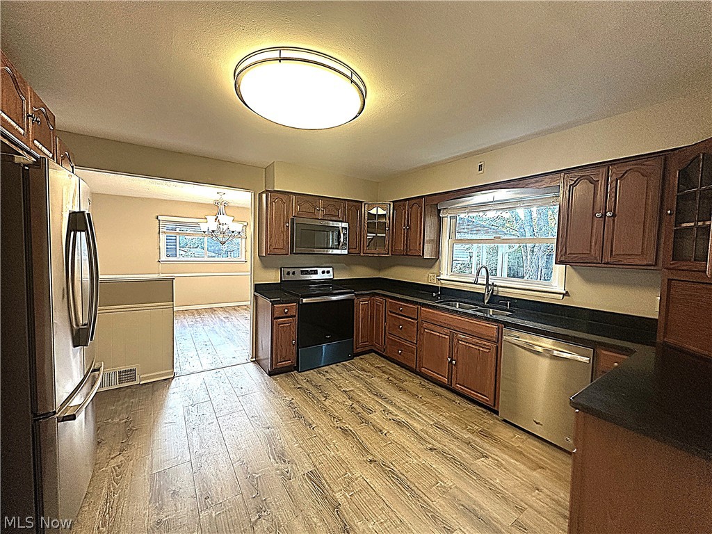 1598 Kingsley Avenue Akron OH 44313