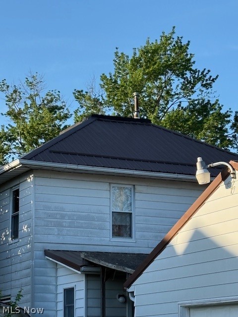161 W Church Street Newcomerstown OH 43832