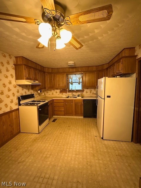161 W Church Street Newcomerstown OH 43832