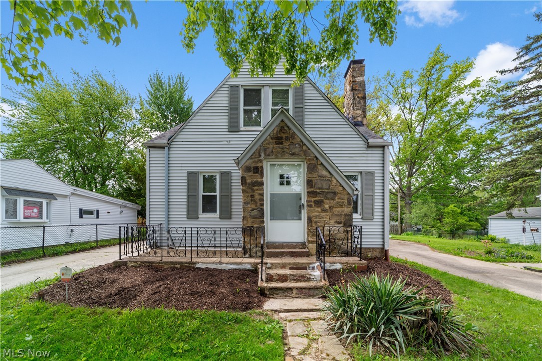 5688 Shawnee Drive Lyndhurst OH 44124