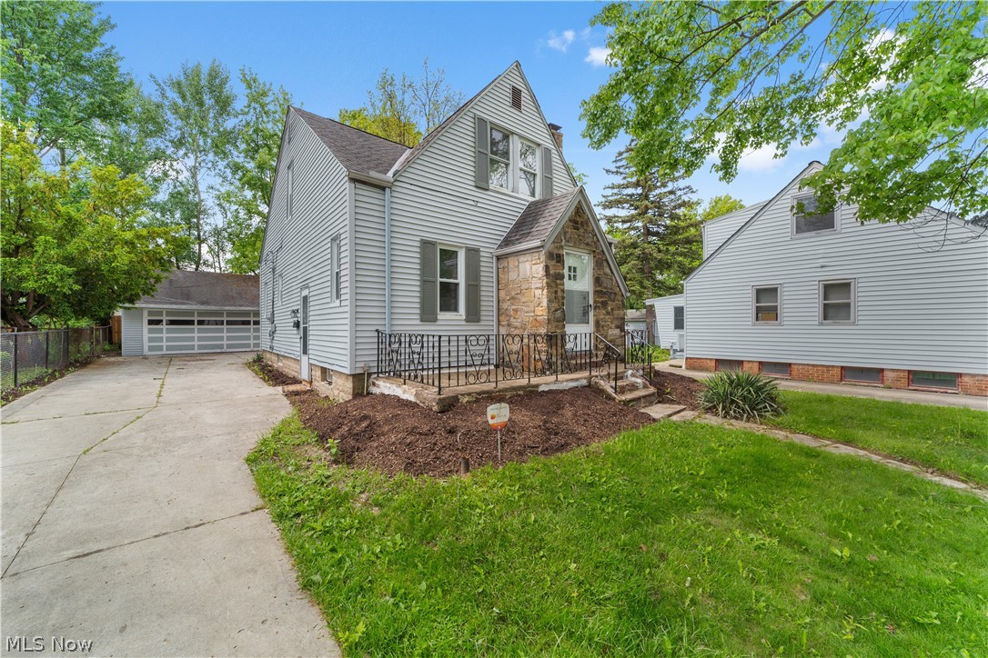 5688 Shawnee Drive Lyndhurst OH 44124