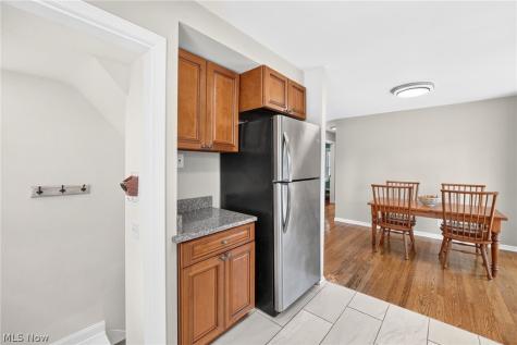983 Newberry Avenue South Euclid OH 44121