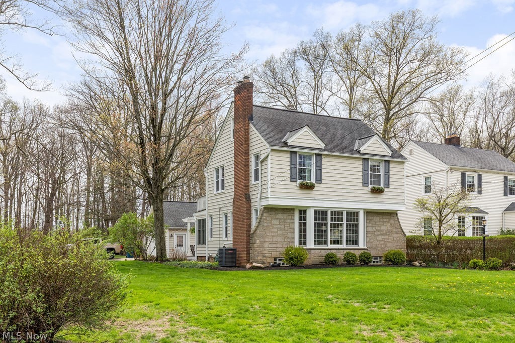 24603 E Oakland Road Bay Village OH 44140
