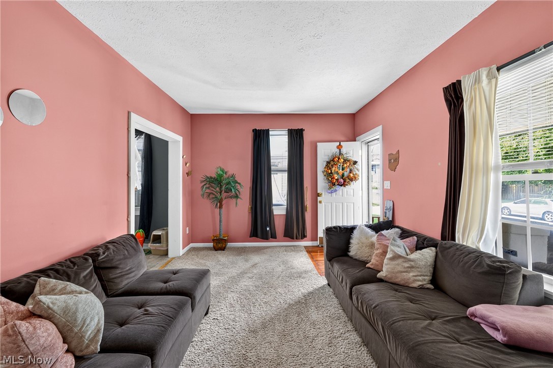 3525 W 49th Street Cleveland OH 44102