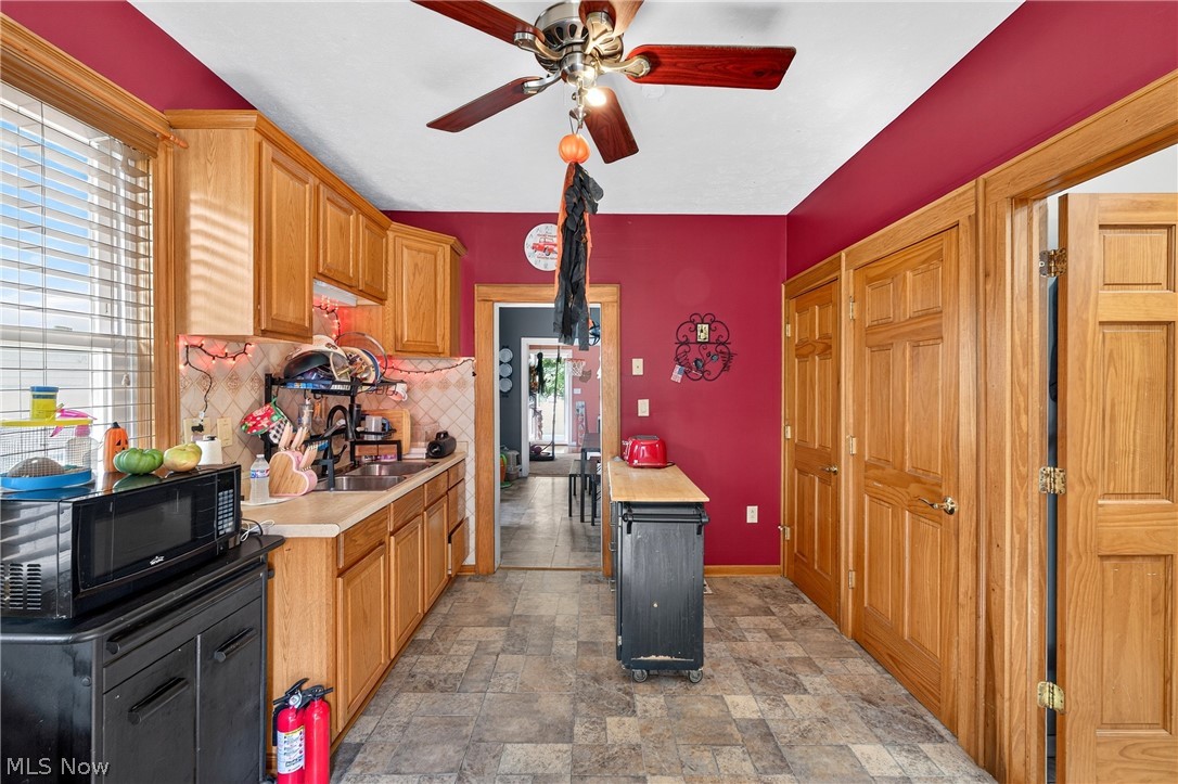 3525 W 49th Street Cleveland OH 44102