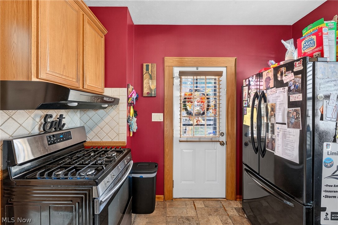 3525 W 49th Street Cleveland OH 44102