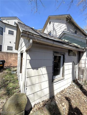 1346 W 54th Street Cleveland OH 44108