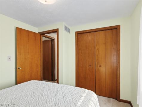 322 Rivermoor Drive Mogadore OH 44260