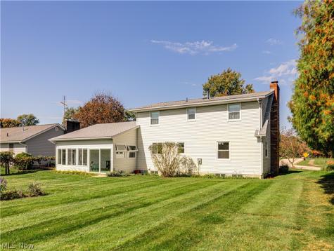 322 Rivermoor Drive Mogadore OH 44260