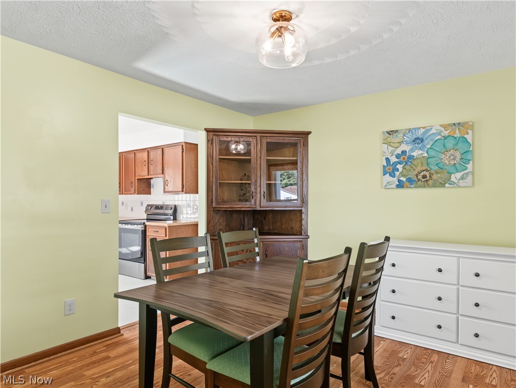322 Rivermoor Drive Mogadore OH 44260