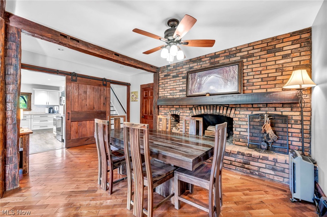 1511 Center Road Hinckley OH 44233