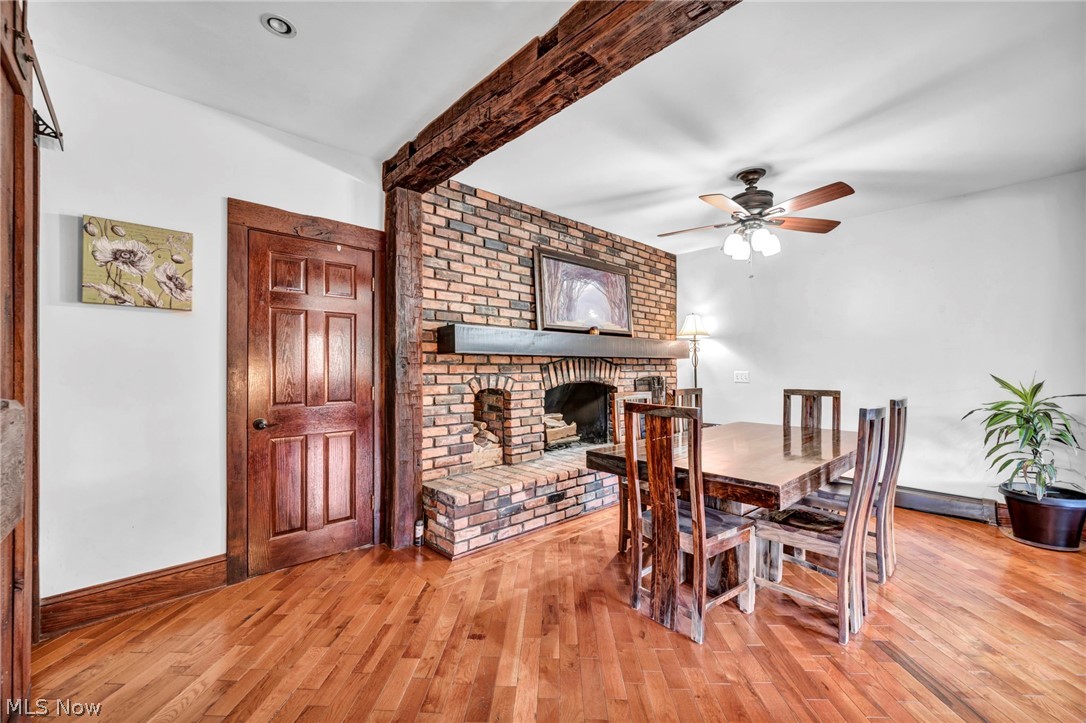 1511 Center Road Hinckley OH 44233