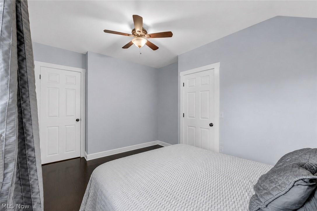 1511 Center Road Hinckley OH 44233