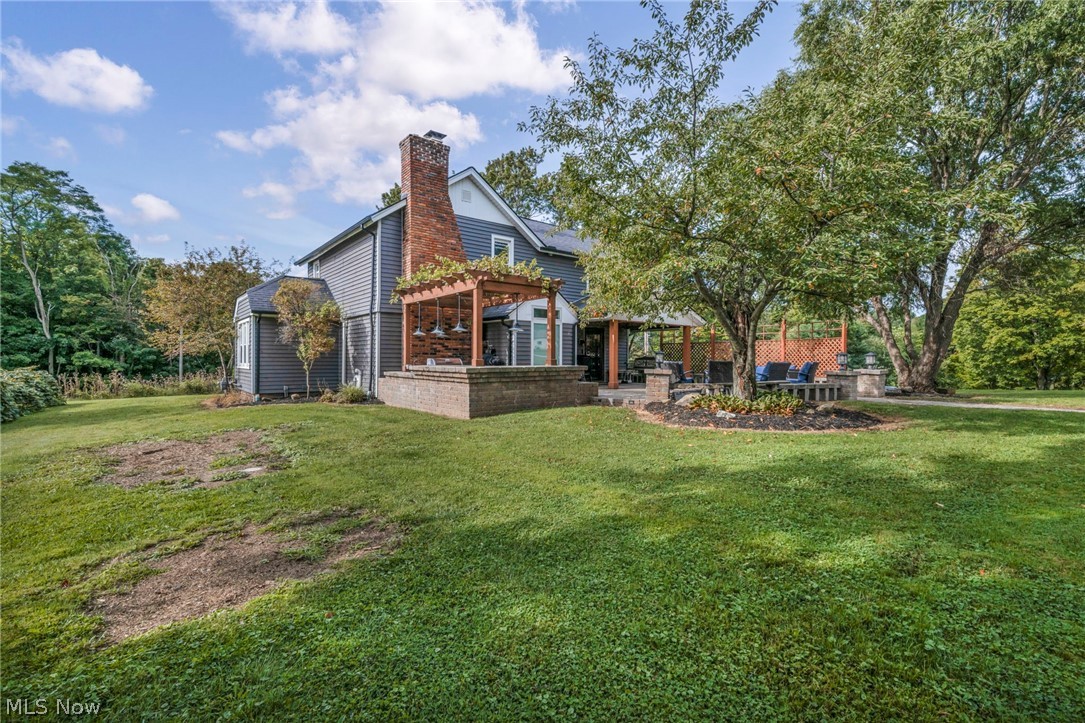 1511 Center Road Hinckley OH 44233
