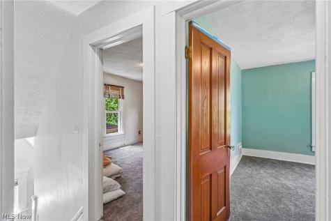 688 Crosby Street Akron OH 44302