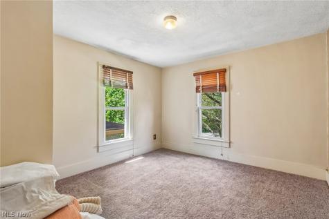 688 Crosby Street Akron OH 44302
