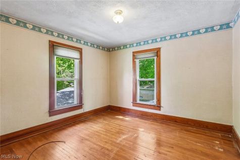 688 Crosby Street Akron OH 44302