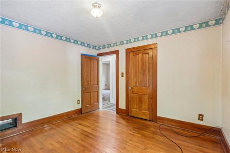 688 Crosby Street Akron OH 44302