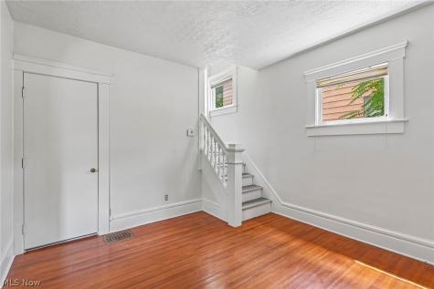 688 Crosby Street Akron OH 44302