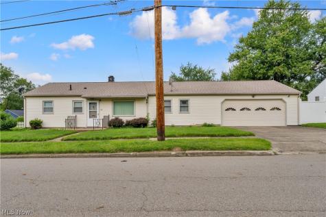 34 Mcdonald Avenue Niles OH 44446