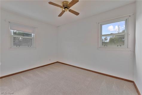 34 Mcdonald Avenue Niles OH 44446