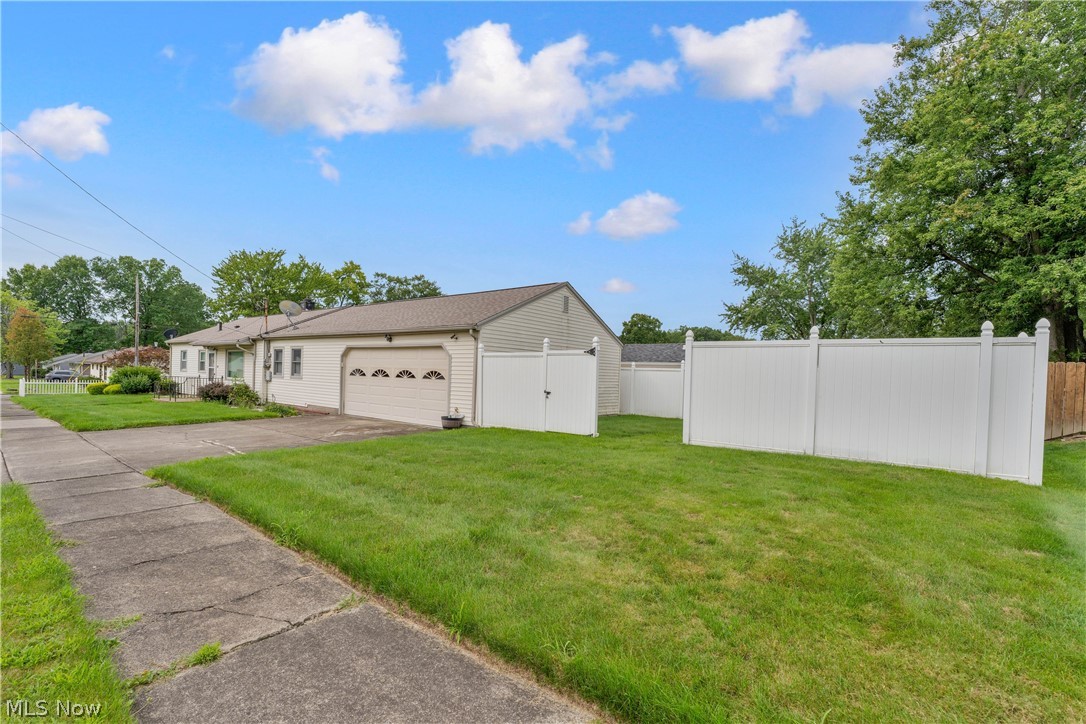34 Mcdonald Avenue Niles OH 44446