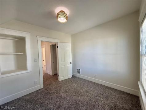 3374 W 88th Street Cleveland OH 44102
