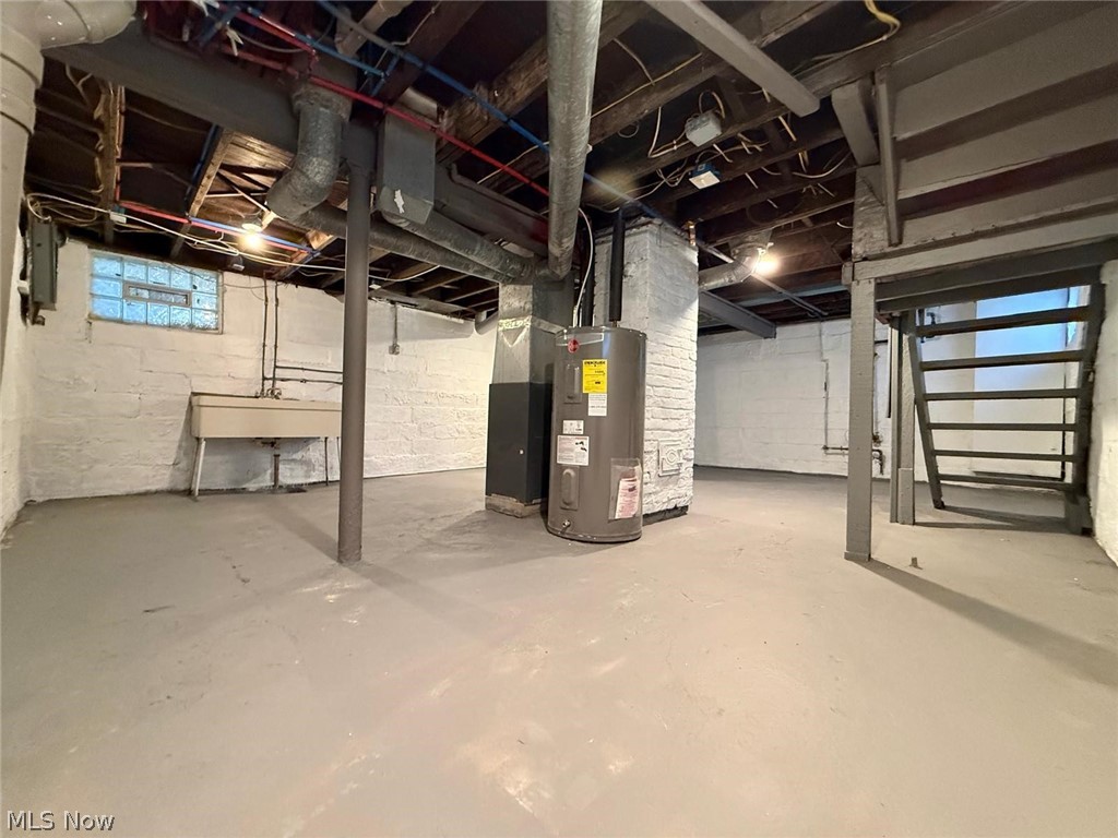 3374 W 88th Street Cleveland OH 44102