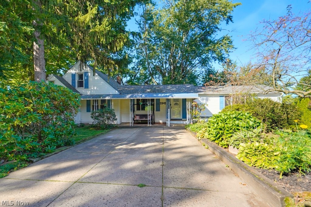 2942 Regent Drive Akron OH 44319