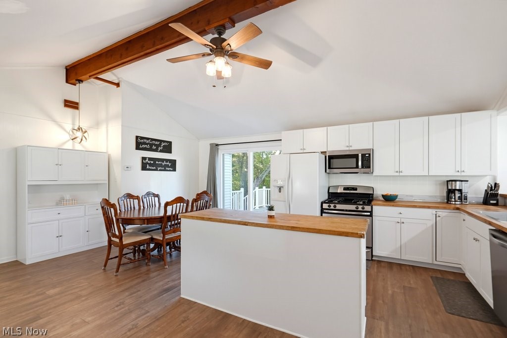 2942 Regent Drive Akron OH 44319