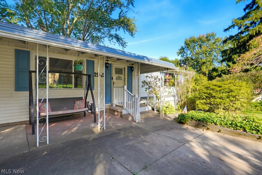 2942 Regent Drive Akron OH 44319