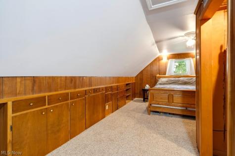 2942 Regent Drive Akron OH 44319