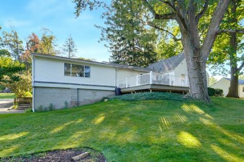 2942 Regent Drive Akron OH 44319