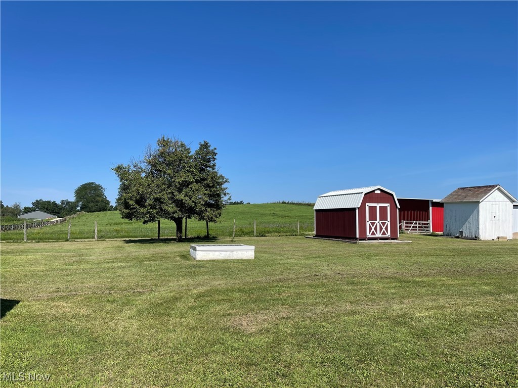 1515 Meadow Farm Church Road Zanesville OH 43701