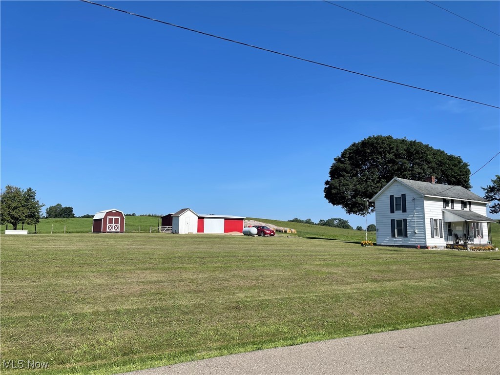 1515 Meadow Farm Church Road Zanesville OH 43701