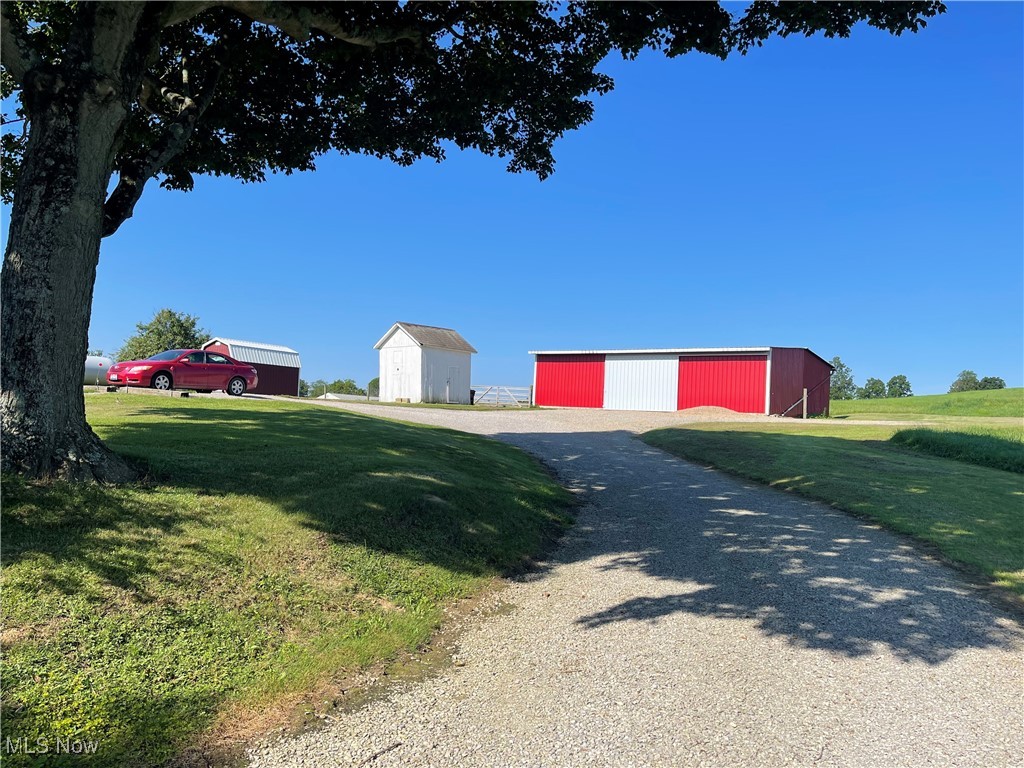 1515 Meadow Farm Church Road Zanesville OH 43701