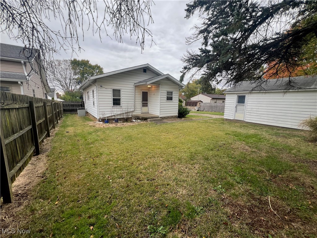 1855 W 17th Street SW Akron OH 44314