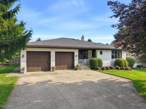 4405 Chestnut Road Independence OH 44131