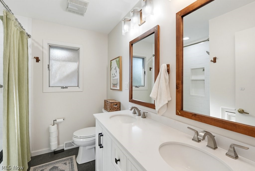 4405 Chestnut Road Independence OH 44131