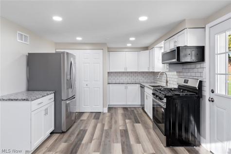 1637 Ridgewood Court Twinsburg OH 44087