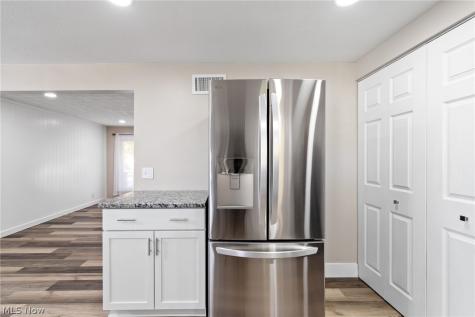 1637 Ridgewood Court Twinsburg OH 44087