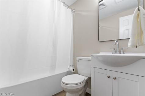 1637 Ridgewood Court Twinsburg OH 44087