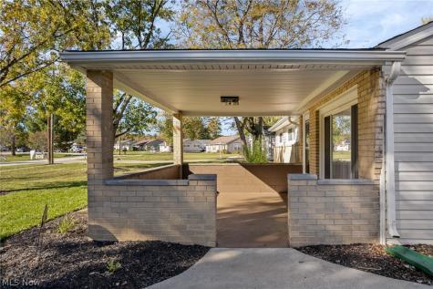 1637 Ridgewood Court Twinsburg OH 44087